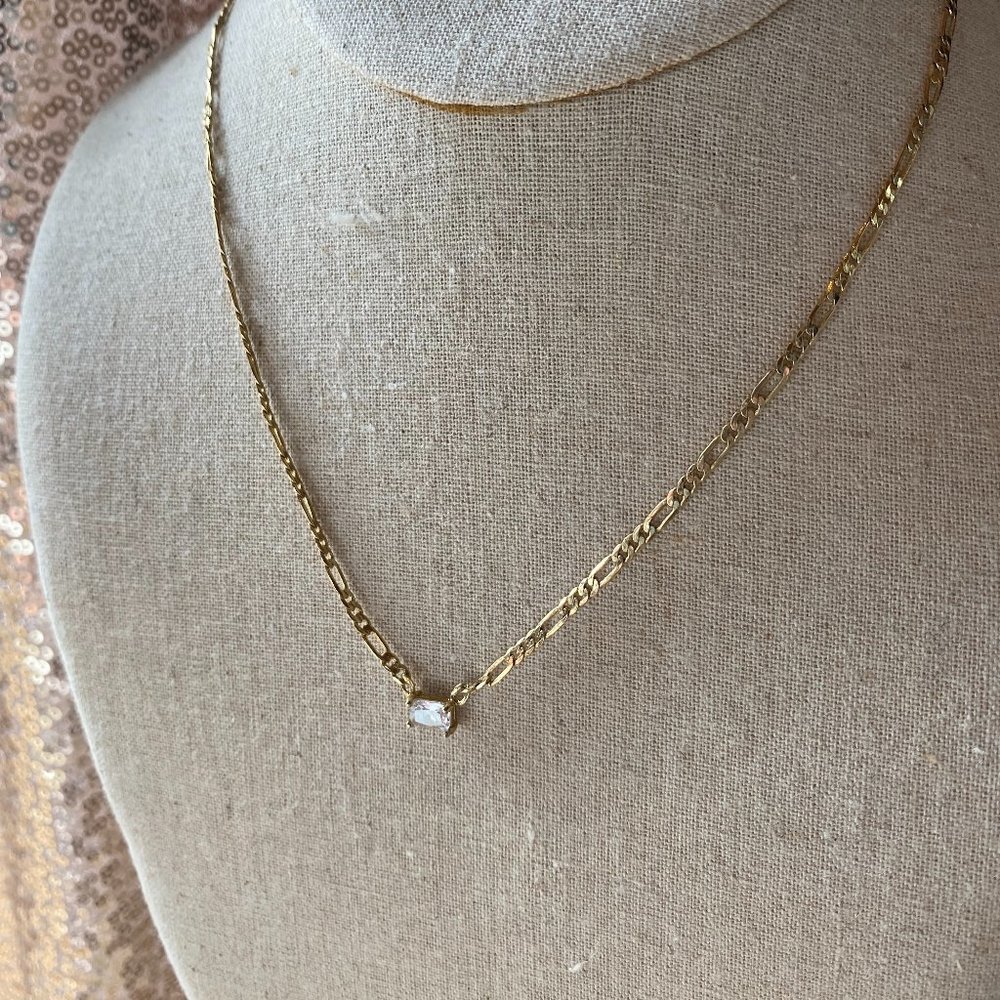 Figaro Emerald Cut Necklace (Gold)